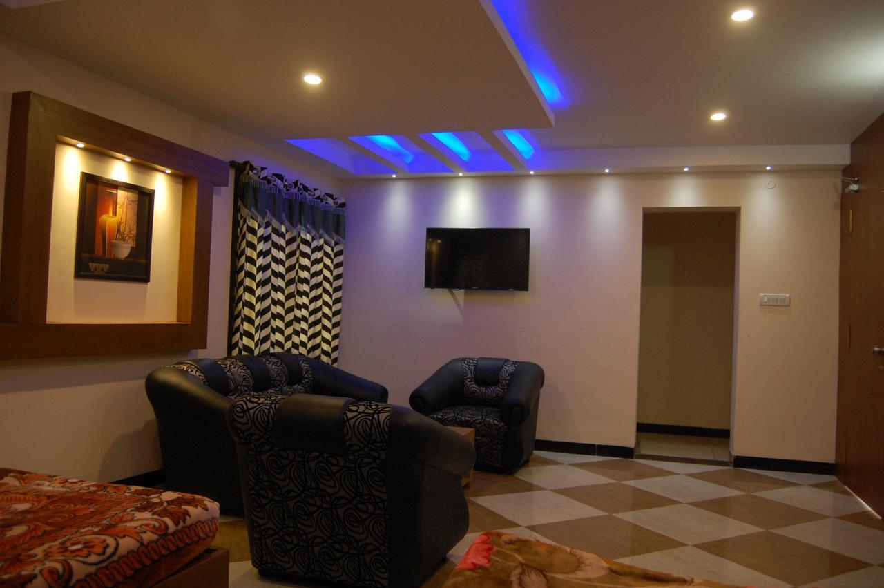 Ezhil Residency Hotel Kodaikanal Buitenkant foto