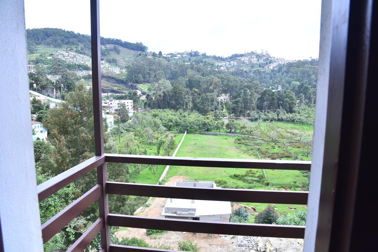 Ezhil Residency Hotel Kodaikanal Buitenkant foto