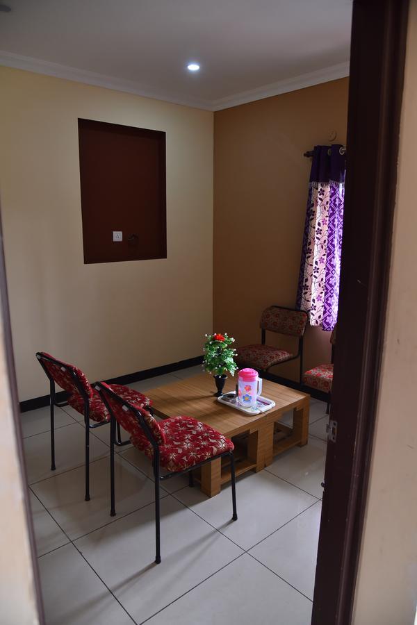 Ezhil Residency Hotel Kodaikanal Buitenkant foto