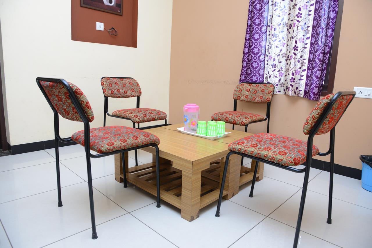 Ezhil Residency Hotel Kodaikanal Buitenkant foto