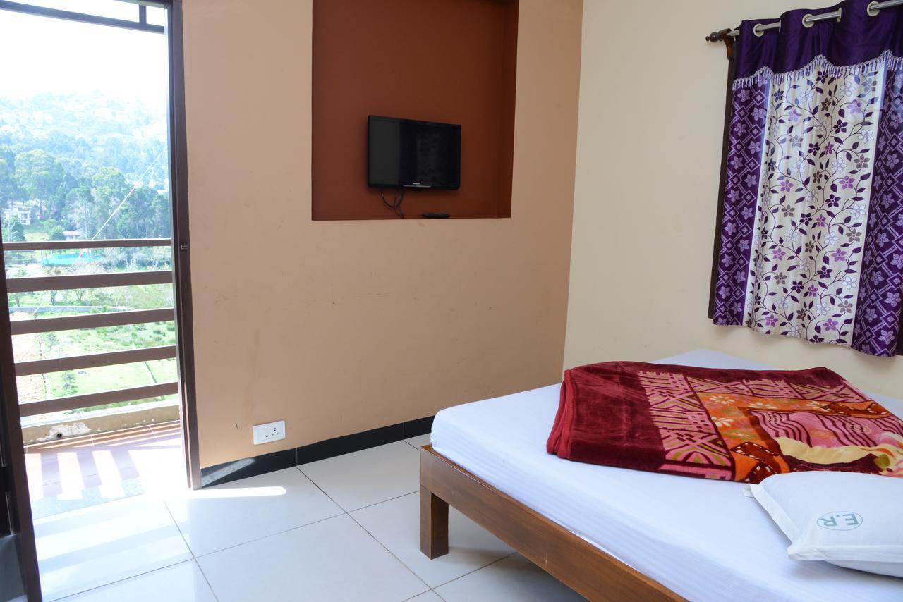 Ezhil Residency Hotel Kodaikanal Buitenkant foto