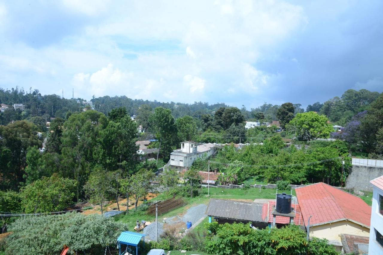 Ezhil Residency Hotel Kodaikanal Buitenkant foto